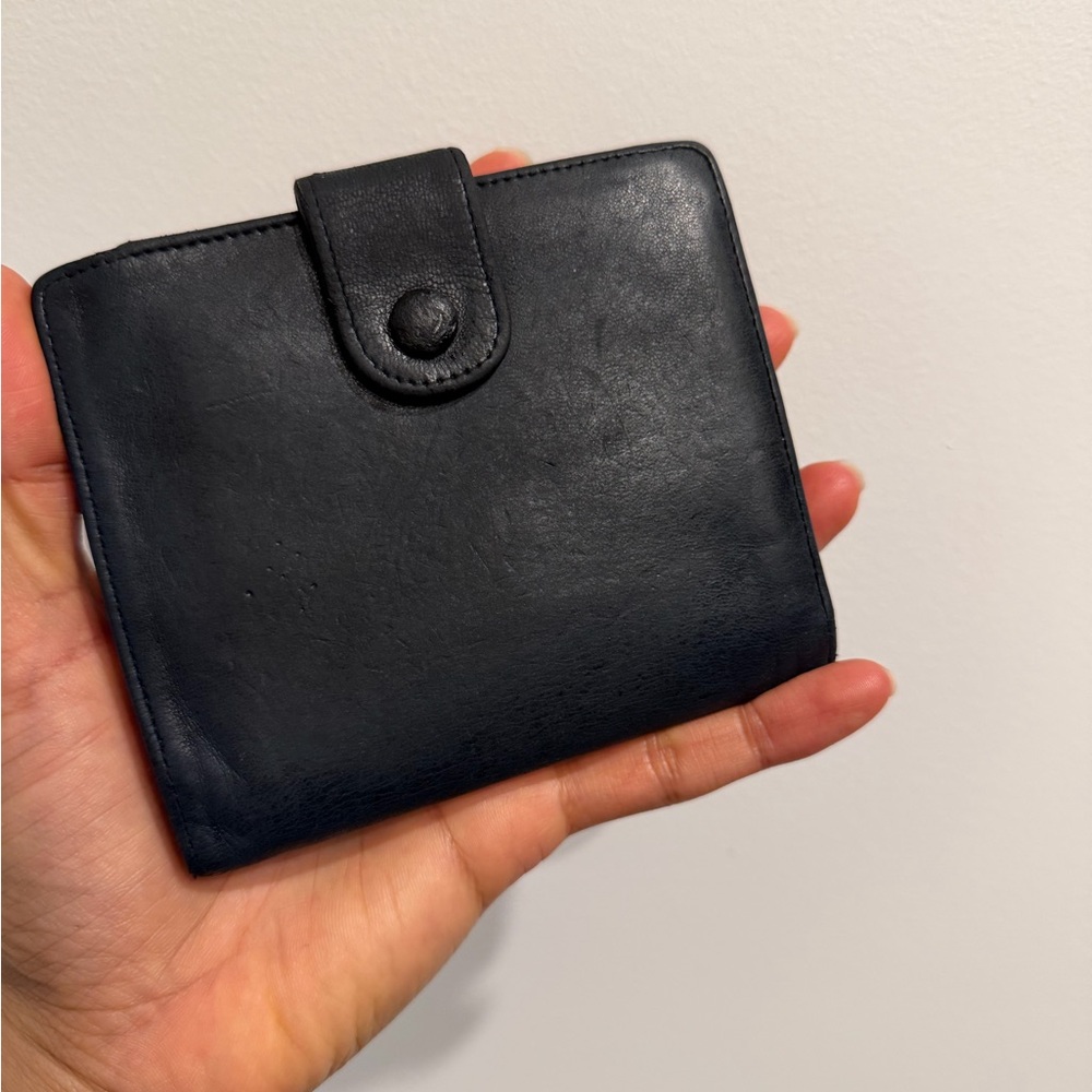 SOLD - Chanel Classic Black Leather Wallet - Picture 3 of 16